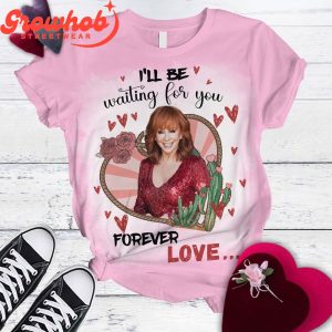 Reba McEntire Waiting For You Valentine Fleece Pajamas Set Pink